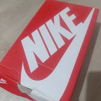 FLO'dan Aldığım Nike Ayakkabısında Üretim Hatası Ve Garanti Sürecindeki Eksik Mağaza Desteği