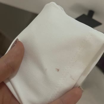 Beyaz Ürünlerdeki Lekeler Ve Kargo Ücretinin İadesi Talebi