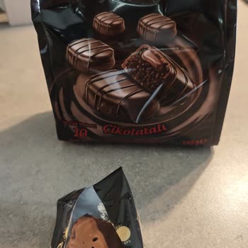 Eti Browni Intense Çikolatalı Pakette Renk Değişimi Ve Beyaz Lekeler