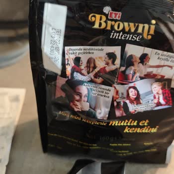 Eti Browni Intense Çikolatalı Pakette Renk Değişimi Ve Beyaz Lekeler