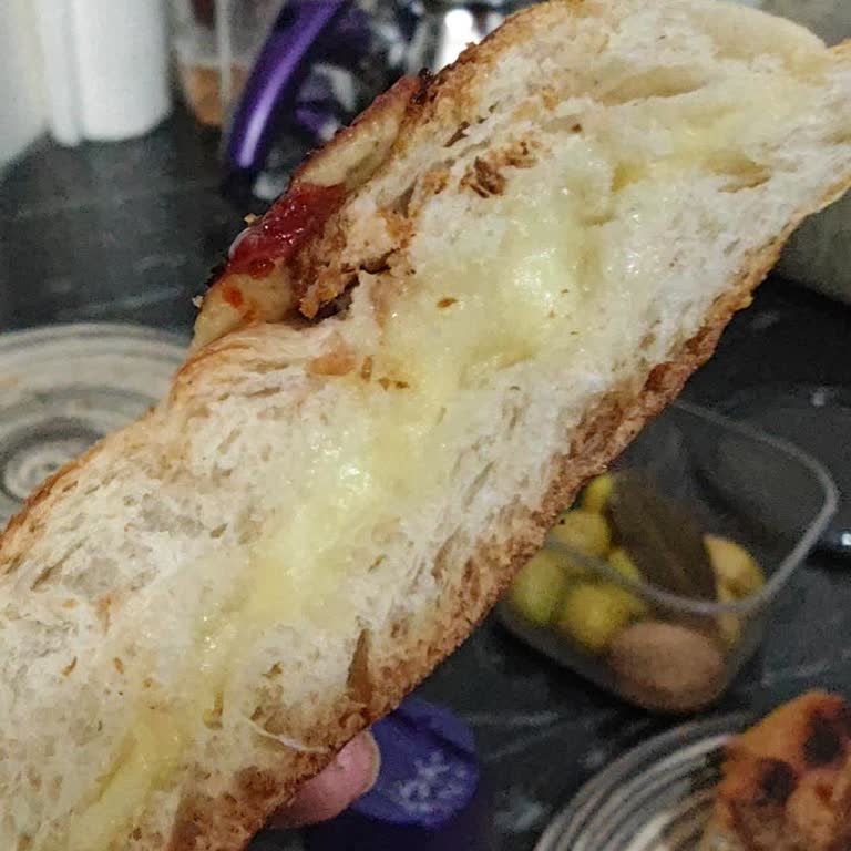 Son Kullanma Tarihi Geçmemiş Tost Peyniri Bozulmuş