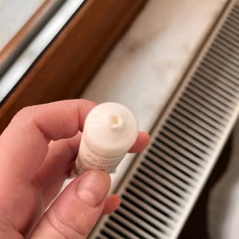 Sebamed Q10 Göz Çevresi Kreminin Ambalaj Çatlaması Ve Ürün Ziyanı
