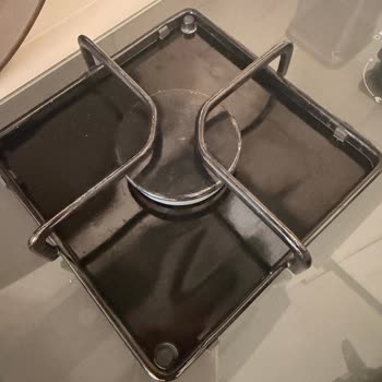 Garanti Kapsamında Olmasına Rağmen Beko Ocakta Paslanma Ve Boya Dökülmesi İçin Ücret Talep Edilmesi