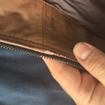 DeFacto Montunun Fermuarındaki Deformasyon Ve Stok Sorunu Nedeniyle Değişim Talebi