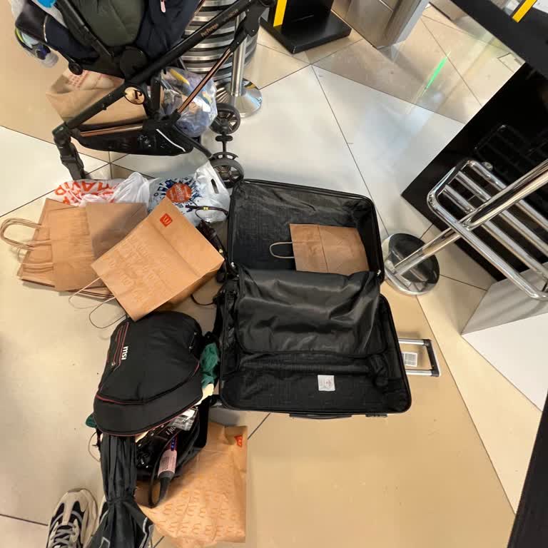 Terminal Bilgi Eksikliği Ve Kayıp Bagaj Nedeniyle Yaşanan Mağduriyet