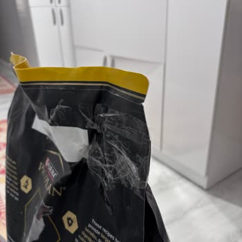 Amazon’da Açık Ve Yırtık Köpek Maması Paketi İçin İade Talebi