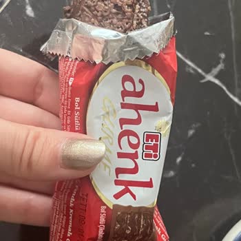 Eti Ahenk Gofret’te Kalite Ve Gıda Güvenliği Sorunu: Anormal Gözenekli Çikolata Kaplaması