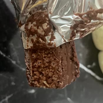 Eti Ahenk Gofret’te Kalite Ve Gıda Güvenliği Sorunu: Anormal Gözenekli Çikolata Kaplaması