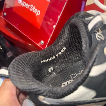 SuperStep Mağazasında Skechers Kadın Ayakkabısının Ayıplı Olması Ve Değişim Talebi