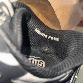 SuperStep Mağazasında Skechers Kadın Ayakkabısının Ayıplı Olması Ve Değişim Talebi