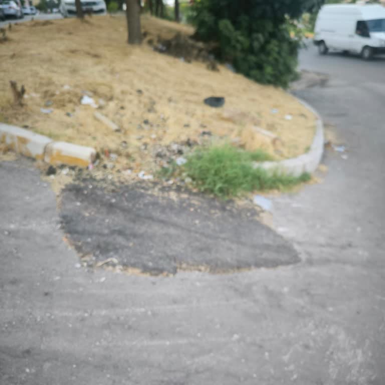Kaldırım Taşlarının Yeniden Döşenmemesi Ve Kurumlar Arasındaki Sorumluluk Karmaşası
