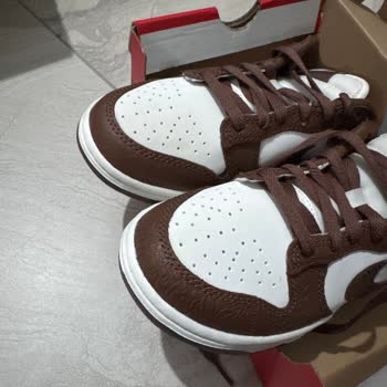 Sneaks Up Uygulamasından Alınan Nike Dunk Low Ayakkabının Orijinalliği Şüpheli