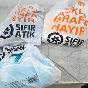 Defolu Poşet Nedeniyle Kırılan Şişe Ve Mağaza Personelinin Suçlaması