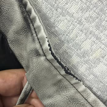 Kalitesiz Ceket Ve Yanıltıcı Mağaza Bilgilendirmesi