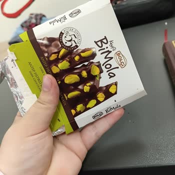 Bolçi Bimola Antep Fıstıklı Bitter Çikolatada Fıstık Miktarı Vaat Edildiği Gibi Değil