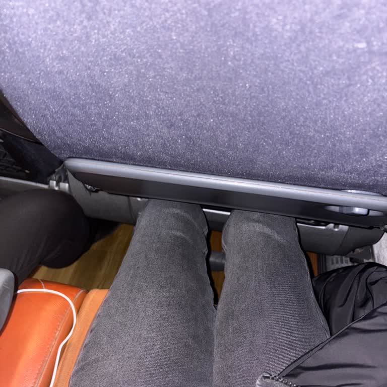 Metro Antalya İzmir Otobüsünde Dar Koltuk Sorunu Ve Personel İlgisizliği