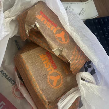 Köfte Siparişinde Uzun Teslimat Süresi Ve Sırılsıklam Paket