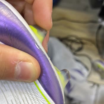 Adidas F50 Messi Kramponu Kısa Sürede Çatladı, Değişim İstiyorum