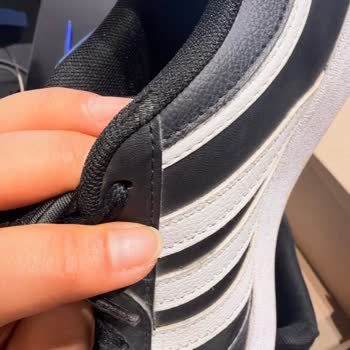 Kısa Sürede Yırtılan Adidas Ayakkabısı Ve İade Reddi