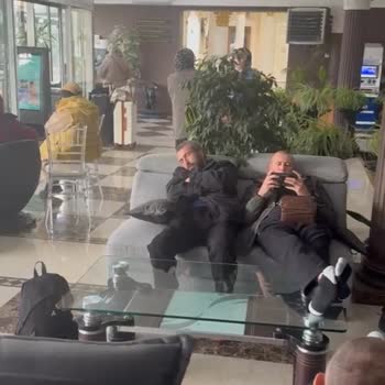 Uçuş İptali Sonrası Otel Konaklaması Sağlanamaması Ve Yolcuların Lobide Uyuma Zorlanması