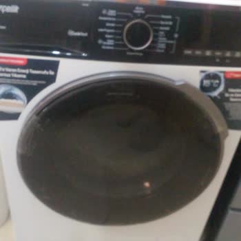 Arçelik Çamaşır Makinesinde Kapak Çıktı Ve Yıkama Programı Kesildi