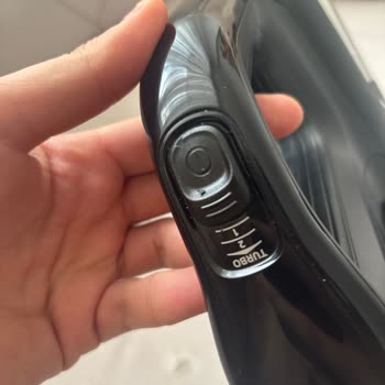 Philips 7000 Series Speed Pro Max Düğmesi Kilitleniyor Ve Şarj Hemen Tükeniyor