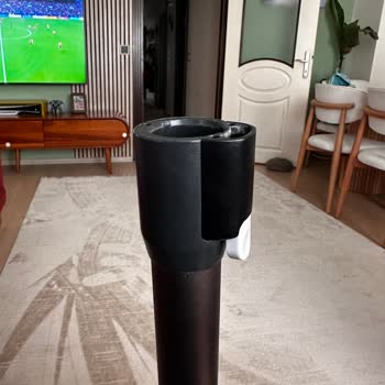 Philips 8000 Dikey Süpürgenin Boru Ucu Dönüyor, Ücretsiz Tamir Talebi