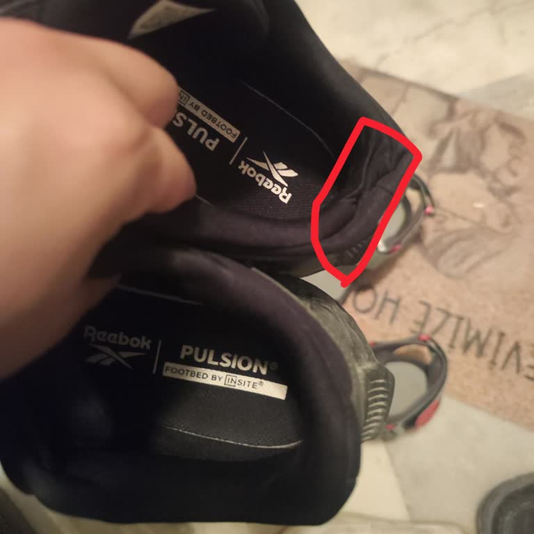 FLO Online Mağazasında Reebok Zig Rise Ayakkabısında Hızlı Çökme Ve Üretim Hatası Reddi
