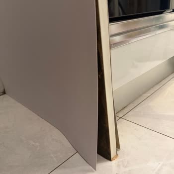 Vestel Servisinin Eksik Tamiri Nedeniyle Su Sızıntısı Ve Mutfak Dolap Hasarı