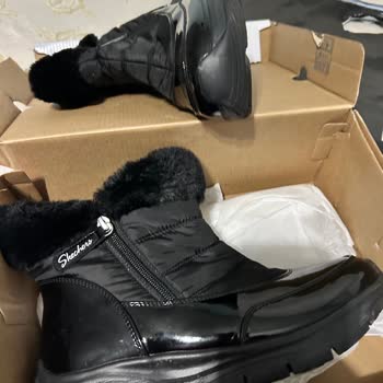 Skechers Botunun Su Geçirmez Olmadığı Nedeniyle İade Talebi