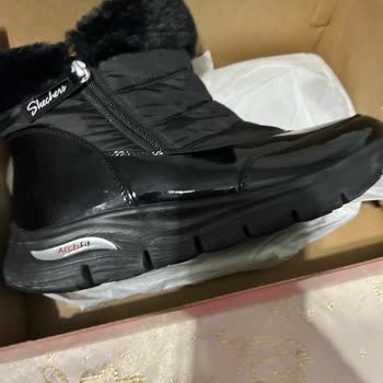 Skechers Botunun Su Geçirmez Olmadığı Nedeniyle İade Talebi