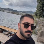 Özgür