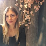 Gülümser