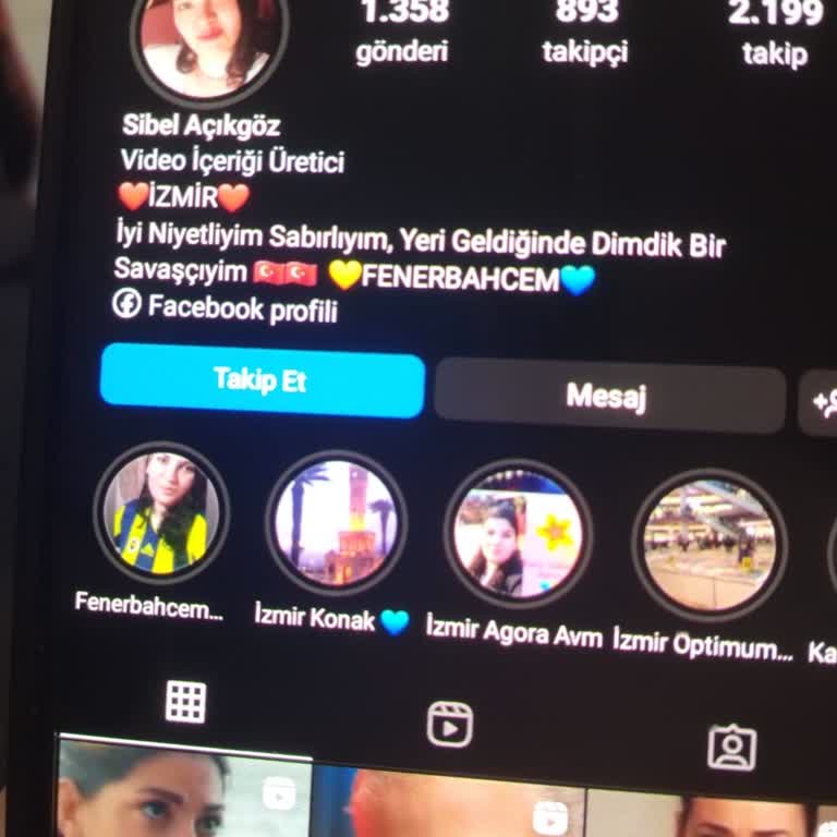 Instagram hesabım kesinlikle net çalındı hatta çalan şahıs benim yenı Instagram  hesabımı dün gördü ve beni engelledi Google de SİBELS_35 hesabıma bakabiliyordum ancak ve hala aktif halde lütfen çözüm bulun dun benim adıma hikaye bölümünde birine para yatırıp milyarlarca para kazanmış bir de reklam yapıyor böyle bir kısının şahısın daha fazla benim adıma başkalarından para alsın ve yatırsın istemiyorum bu hesabı artık lütfen kapatın uyuyamıyorum artık